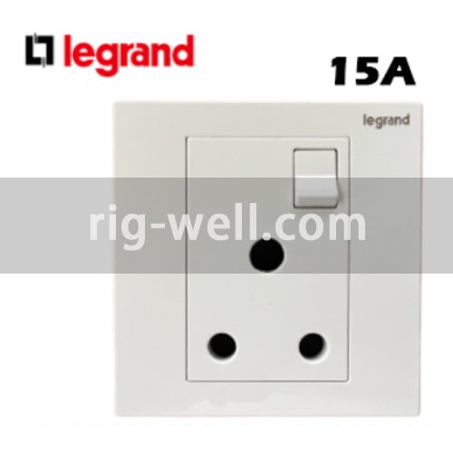 Legrand Plug Pin Round 15A 3Pin